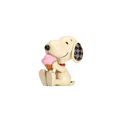 Mini Snoopy With Ice Cream