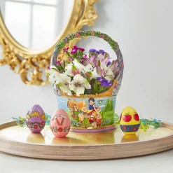 Snow White Basket & Eggs